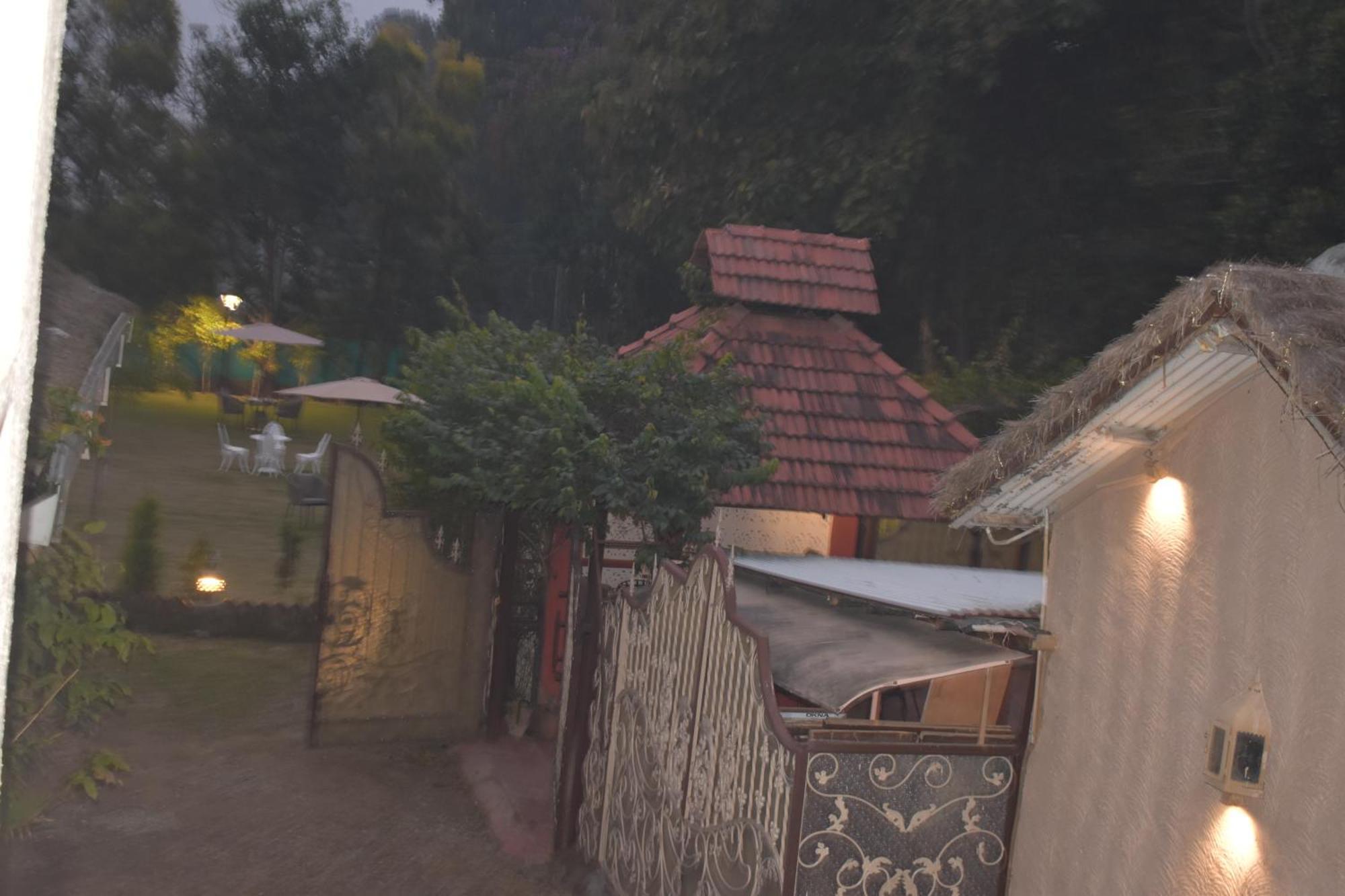 3Acres Resorts Dehradun Exterior foto